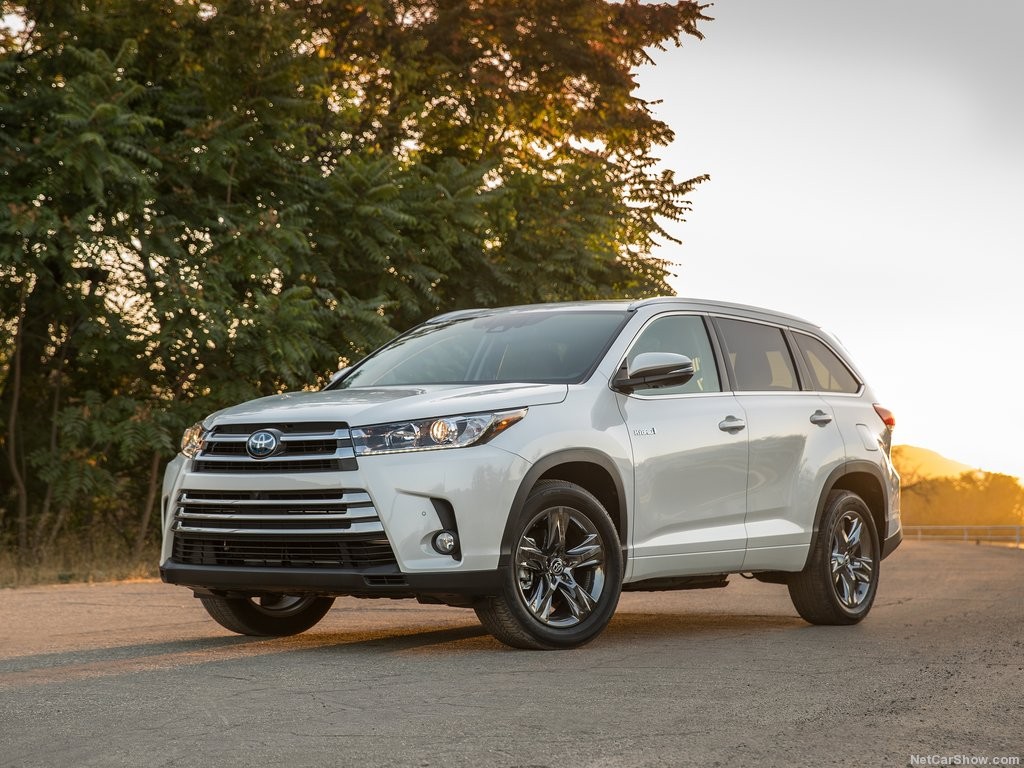 Toyota-Highlander-2017