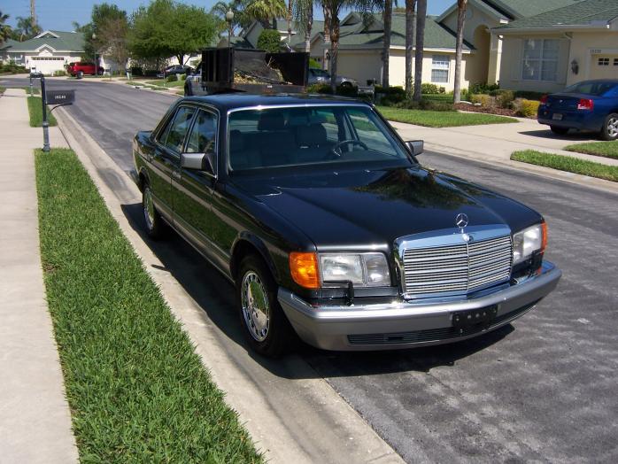 1989 Mercedes-Benz 300SE
