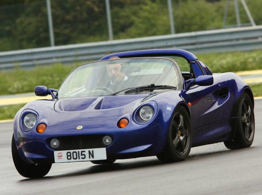 Машина Lotus Elise 1996