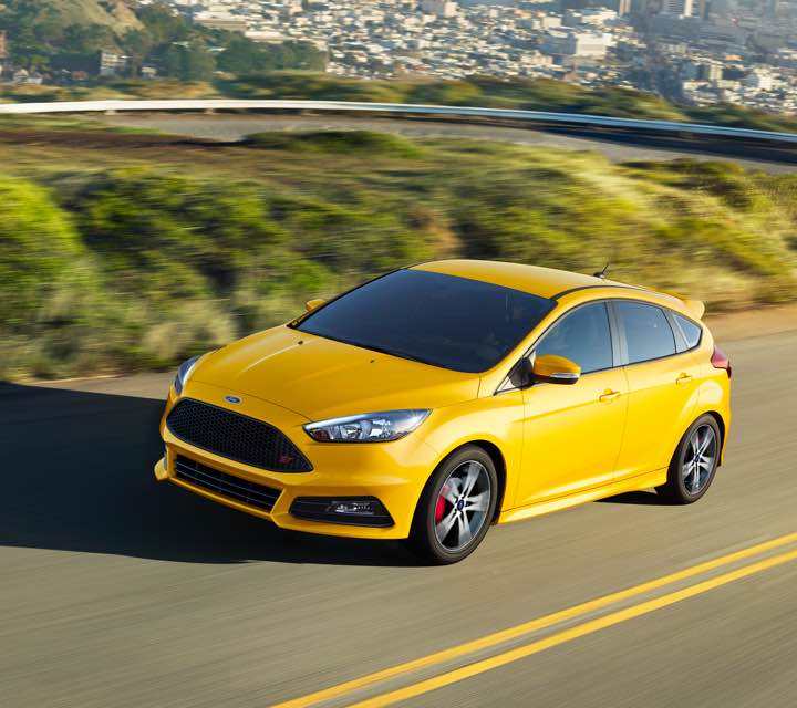 best sports cars under 30k 2018 Ford Focus ST
